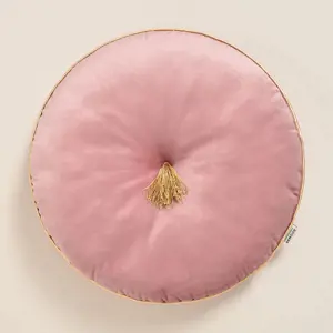 Produkt Elegantní růžový velurový kulatý dekorativní polštář