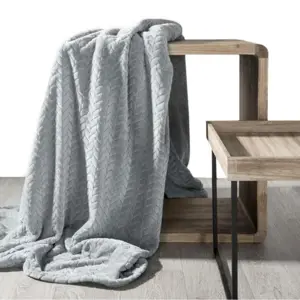Produkt Jednobarevná jemná deka stříbrné barvy