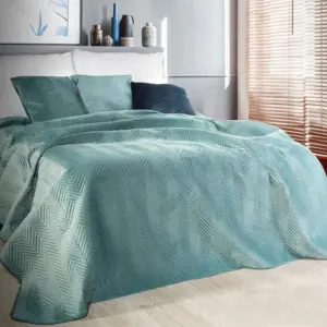 Produkt Prošívaný sametový přehoz na postel mátově zelené barvy