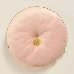 Produkt Světle růžový sametový kulatý dekorativní polštář