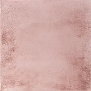 Metrážový koberec NELIA růžový